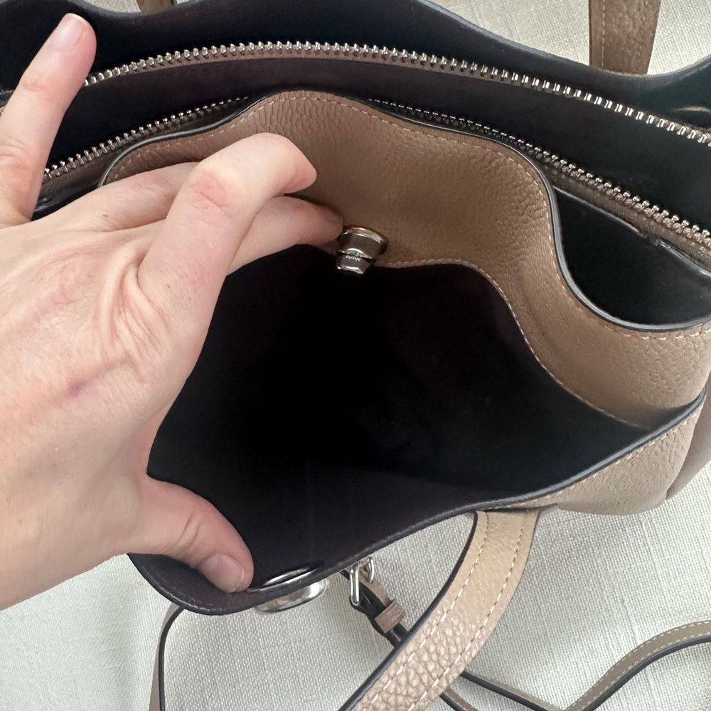 BRAND NEW Coach Pebbled Leather Satchel Tote Taupe Multi Compartment w/ Strap - Picture 9 of 14